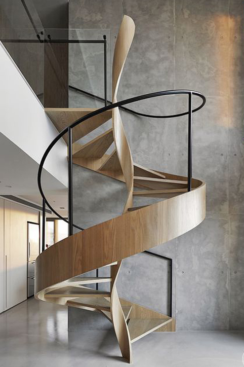spiral-staircase-with-feature