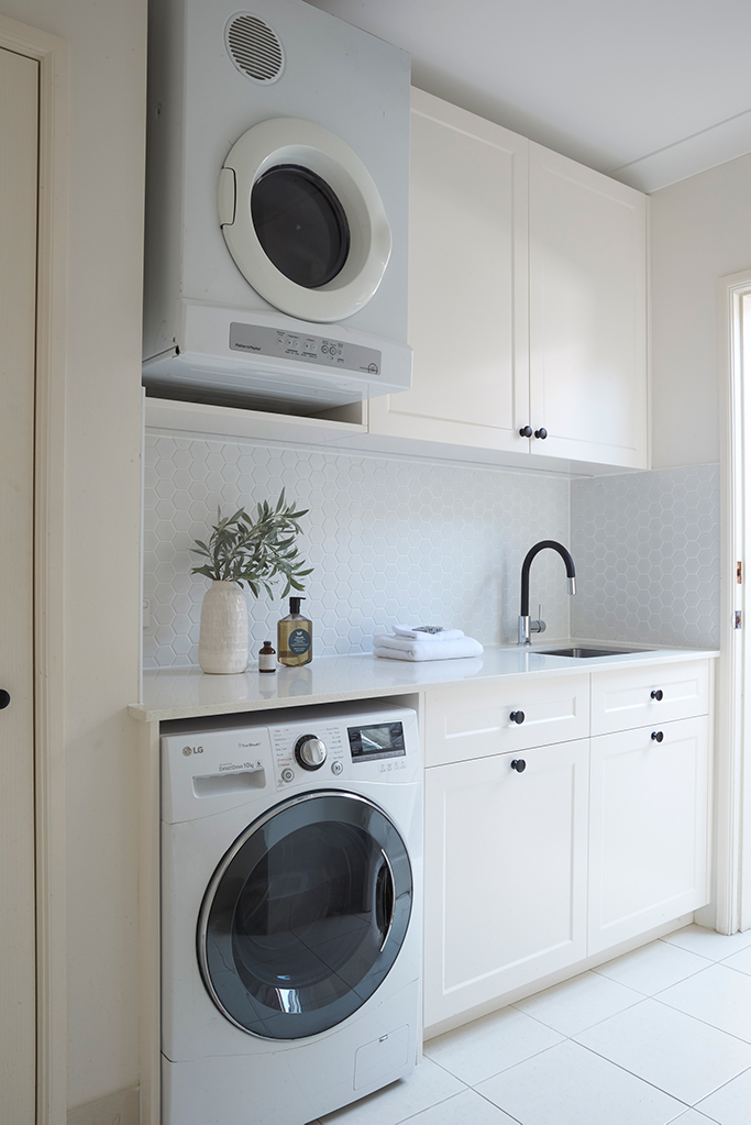 50 Modern Small Laundry Room Ideas and Photos