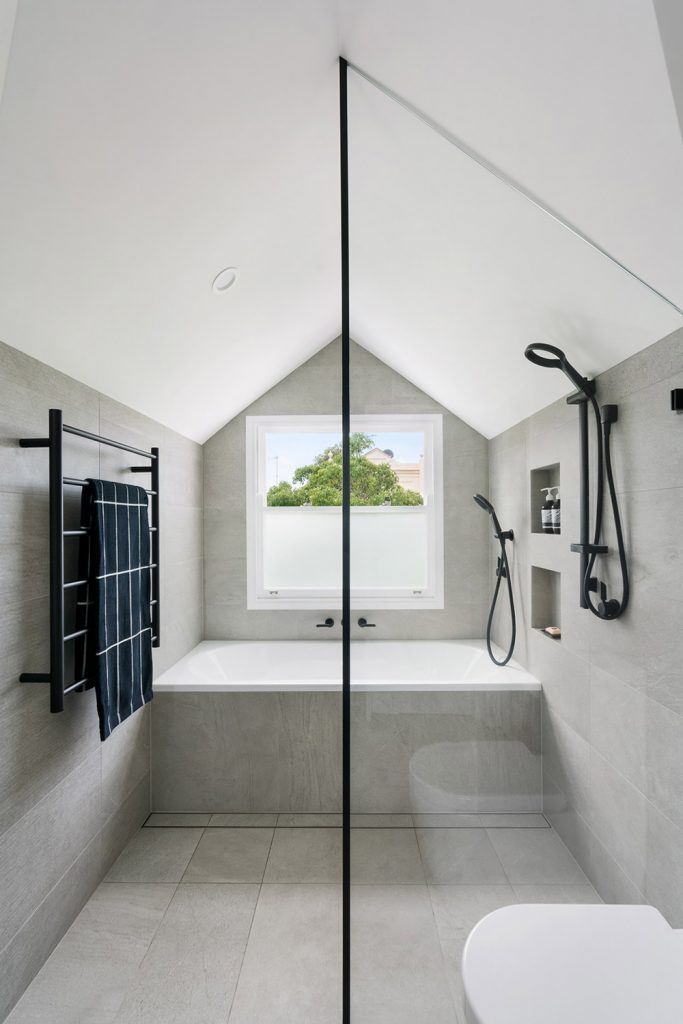 bathroom with bathtub